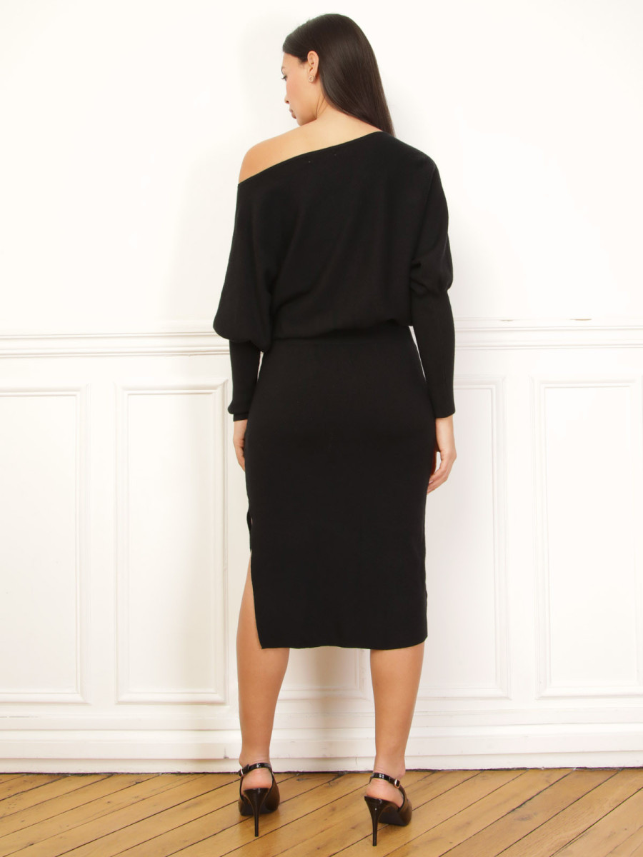 Robe pull milongue noire à manches chauvesouris — free download