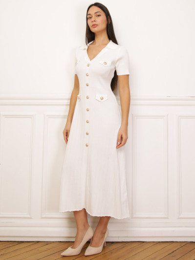 Robe boutonnée en maille à col chemise blanche