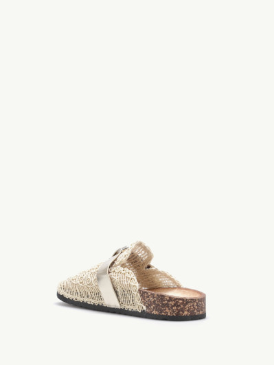 Mules dorées en broderie crochet