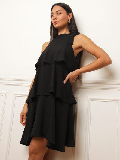 Robe à volants et nœud
