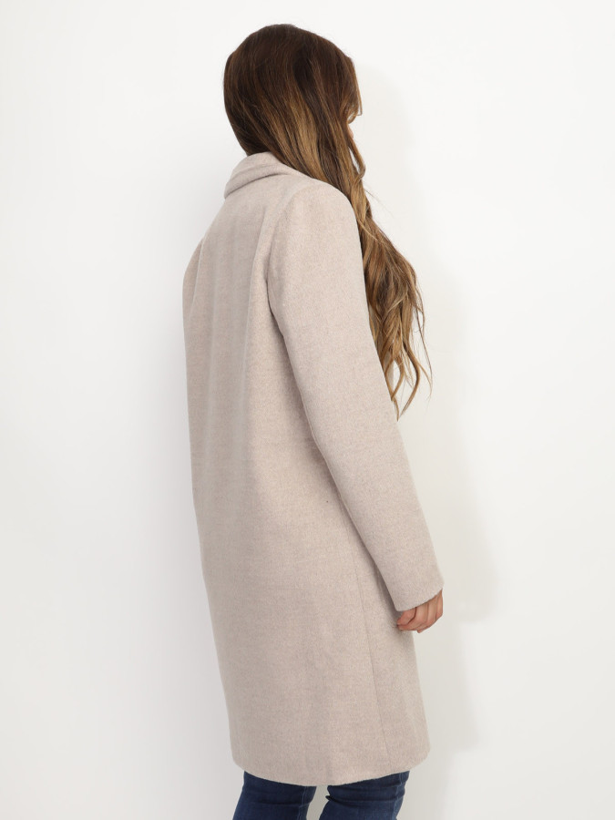 Manteau beige à col revers