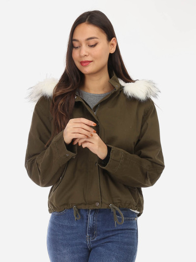 Parka courte kaki fourrée à capuche