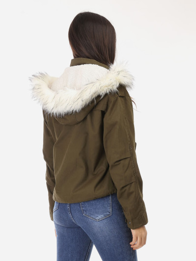 Parka courte kaki fourrée à capuche