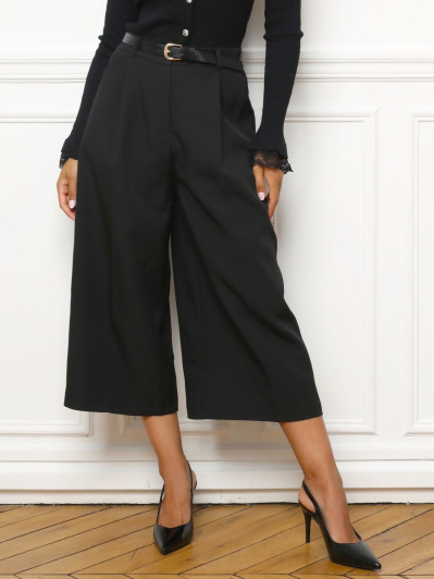 Bermuda noir long à pinces avec ceinture