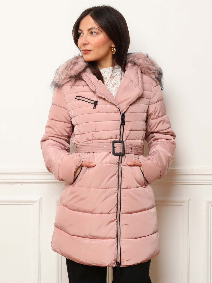 Doudoune rose avec capuche fausse fourrure et ceinture