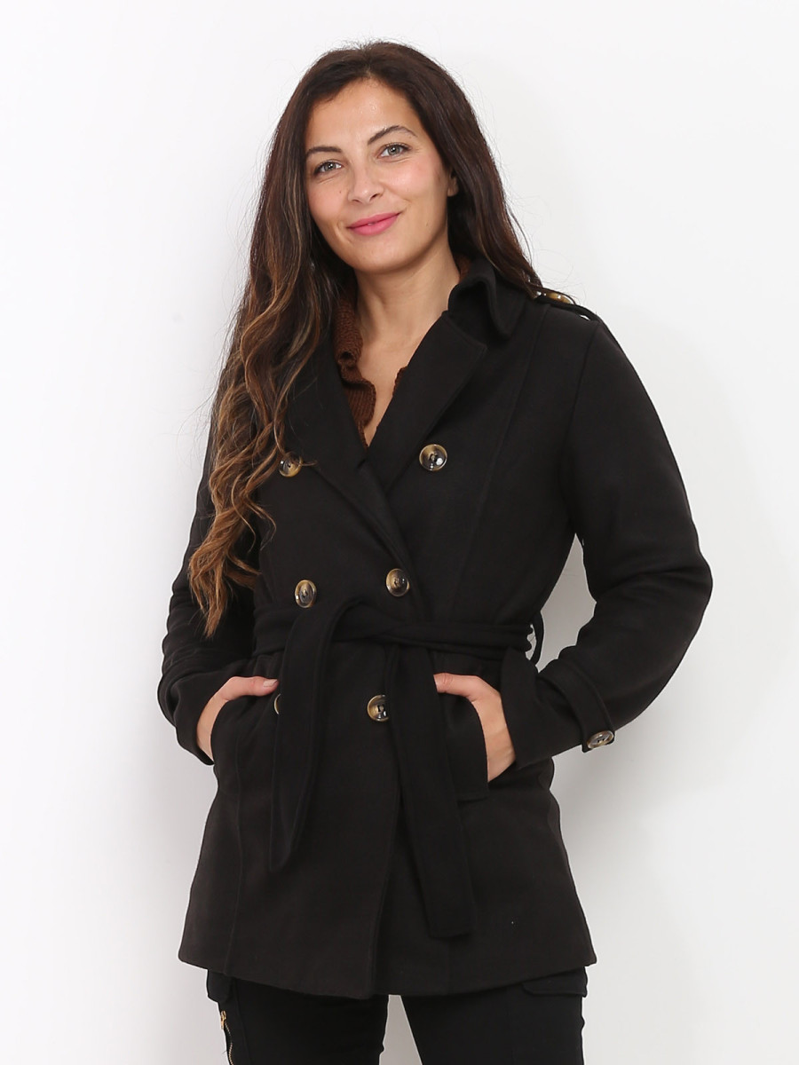 Manteau court noir ceinturé