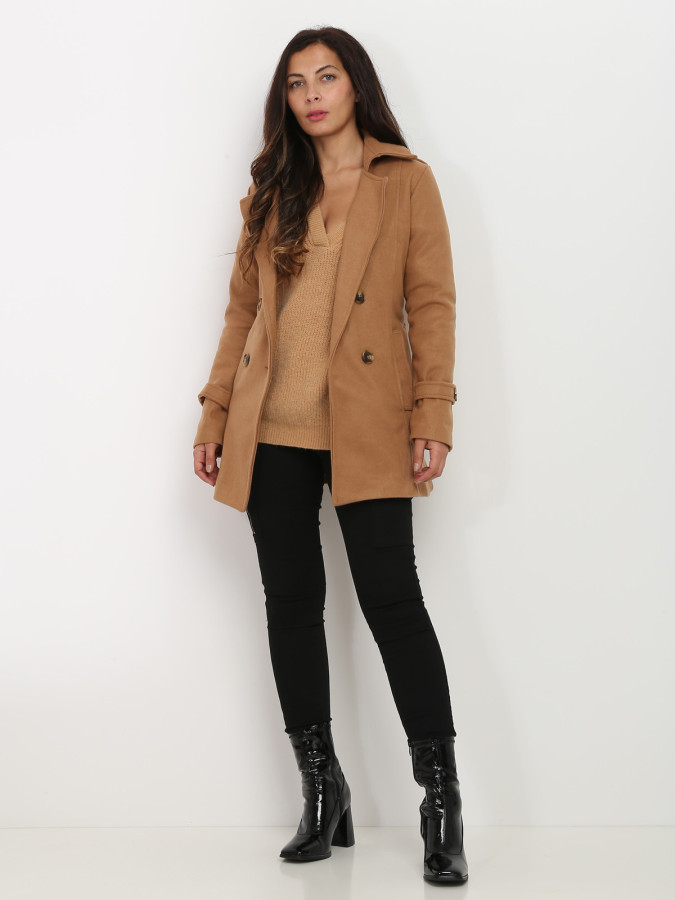 Manteau court camel ceinturé