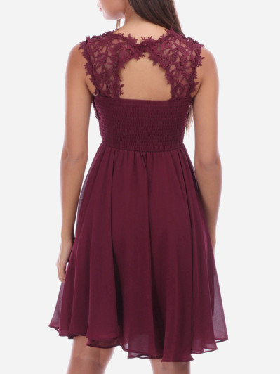 Robe à encolure dentelle grandes tailles