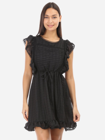 Robe noire à volants et à noeud dans le dos