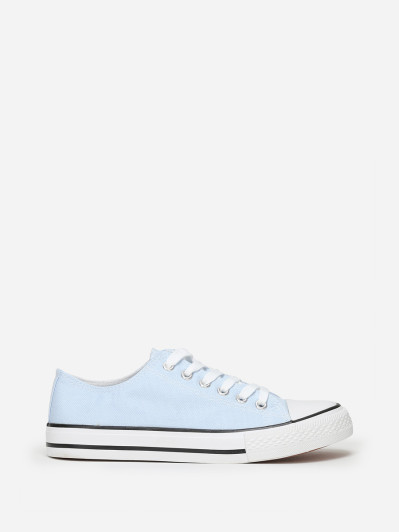 Tennis basses bleu clair en toile