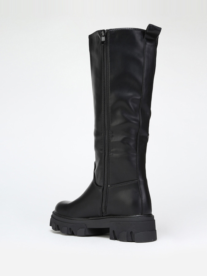 Bottes en simili noires à semelle crantée