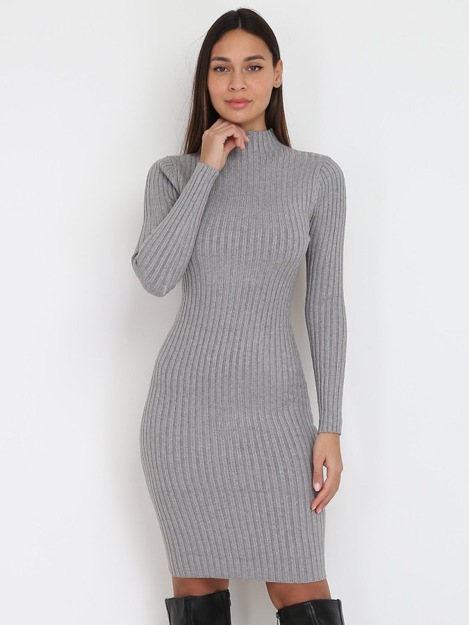 Robe pull côtelée moulante