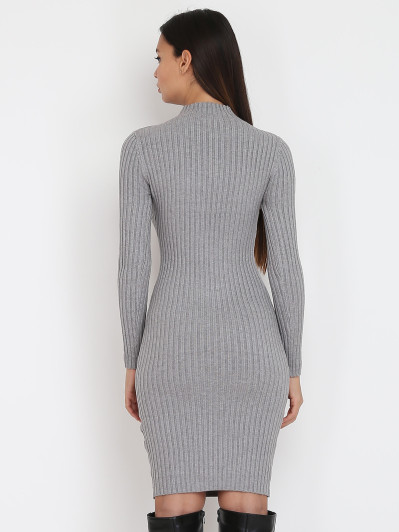 Robe pull côtelée moulante