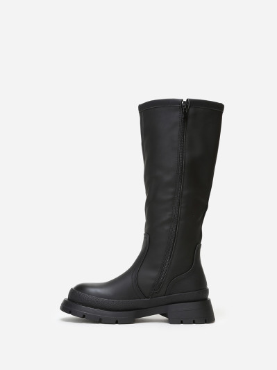 Bottes noires effet mat à semelle crantée