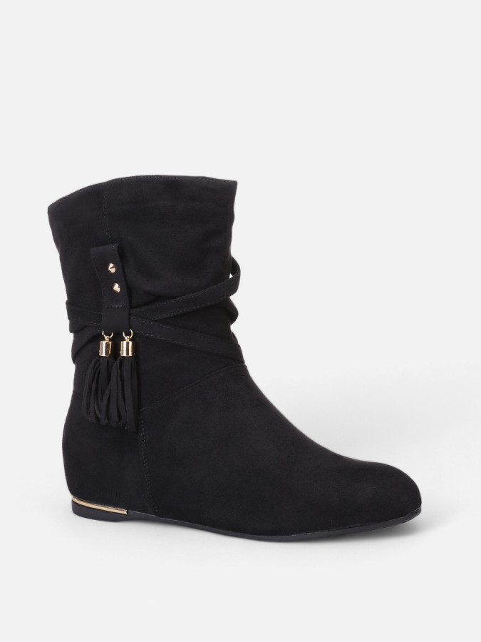 Bottines plissées et compensées à pampilles