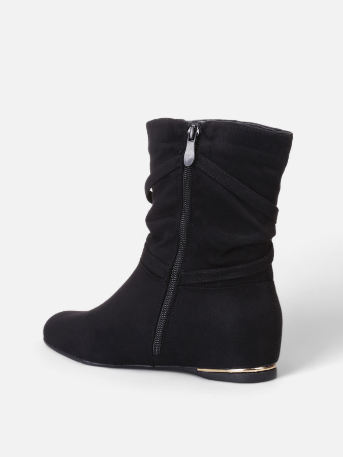 Bottines plissées et compensées à pampilles