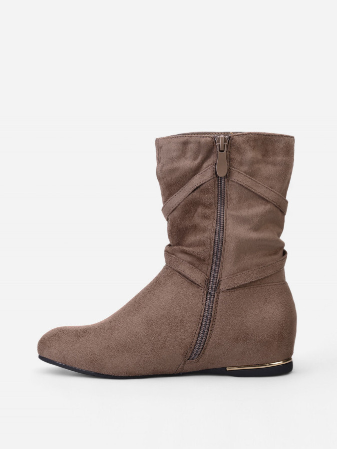 Bottines plissées et compensées à pampilles