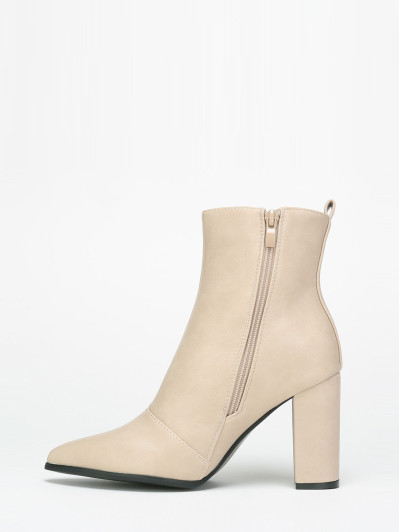 Bottines beiges à talon