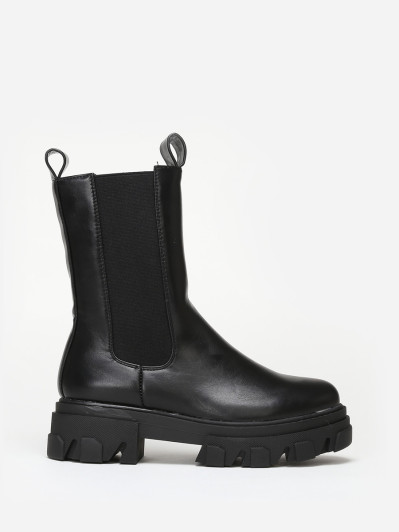 Bottines style chelsea noires à semelle crantée