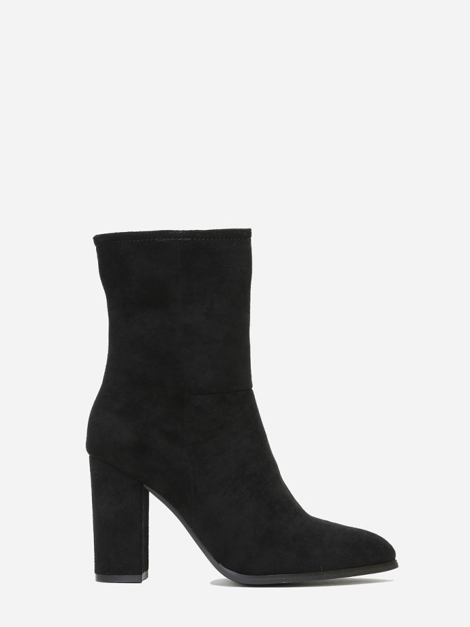 Bottines pointues noires en suédine