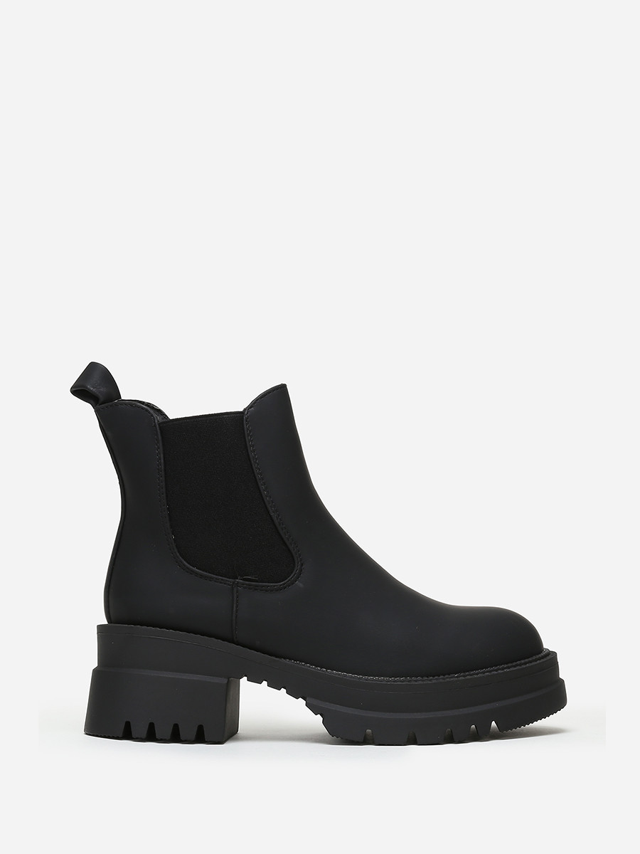 Chelsea noires à talon et plateforme crantés