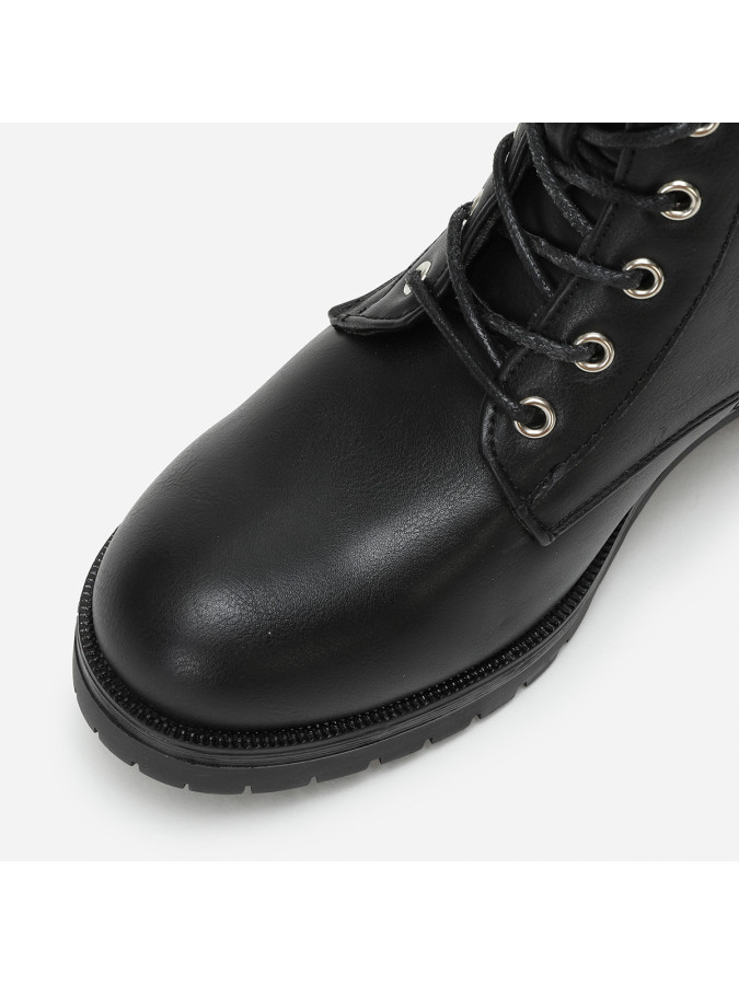 Rangers à semelle crantée texturée