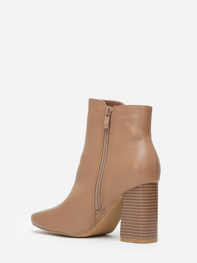 Bottines camel à bout et talon carrés
