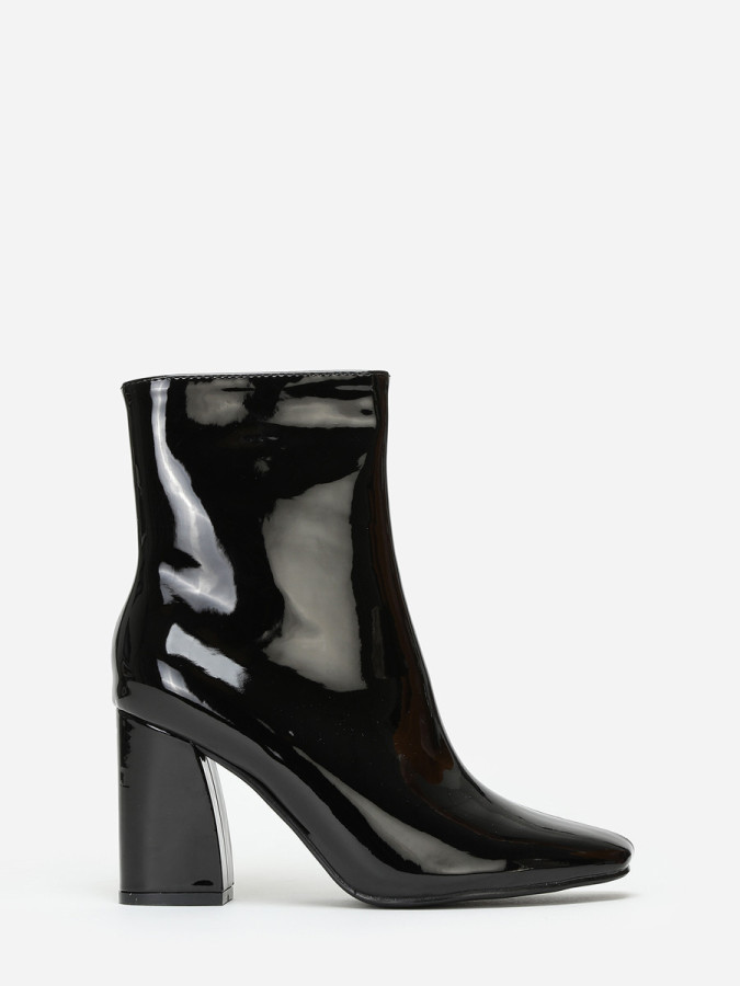 Bottines noires vernis à bout carré