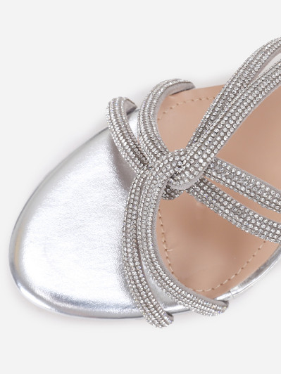 Mules argentées à brides strass entrelacées grandes tailles