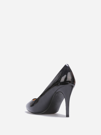 Escarpins noirs vernis à talon aiguille