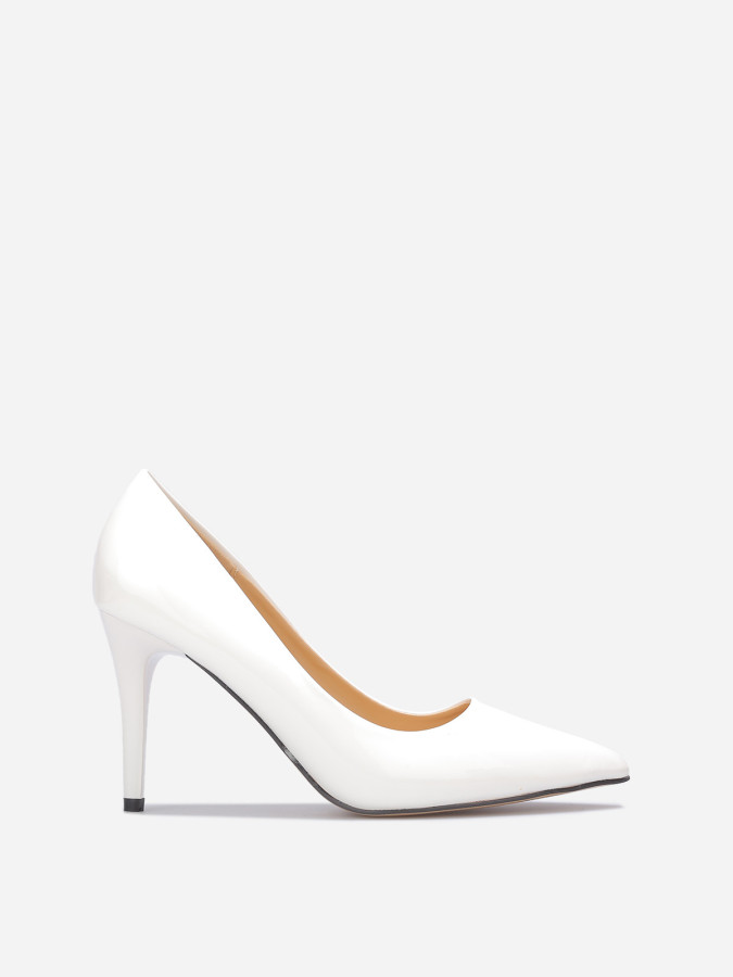 Escarpins blancs vernis à talon aiguille